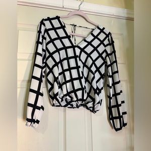 Cropped white striped top